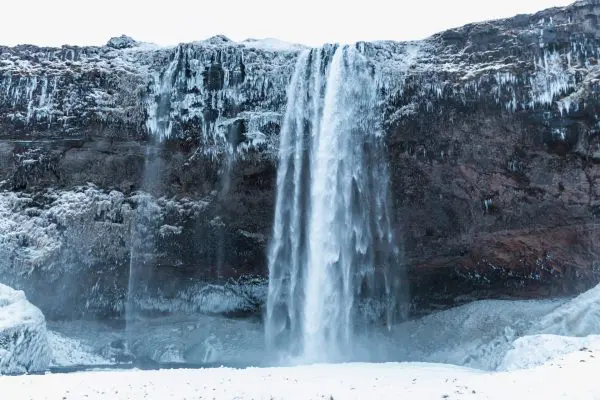 5-Day Self-Drive Tour in Iceland with Northern Lights & Natural Warmth.