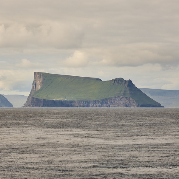 Vacation in the Faroe Islands, Stora Dimun.